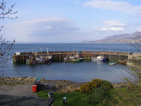 Carradale Beach - Photo "Carradale Harbour" :: British Beaches