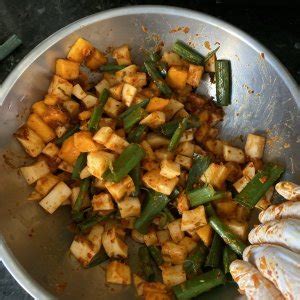 Spicy Radish Kimchi (Kkakdugi) – Fermenters Club