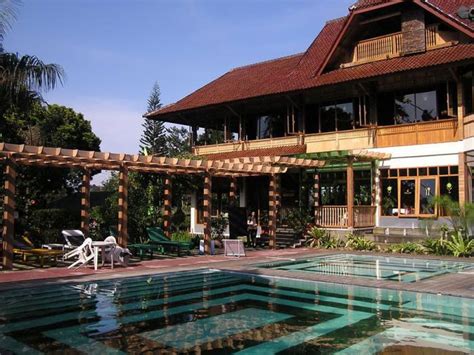 11 Hot Springs In Bandung And Garut Where You Can Soak In