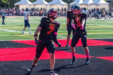 guelph gryphons    tough start   football season