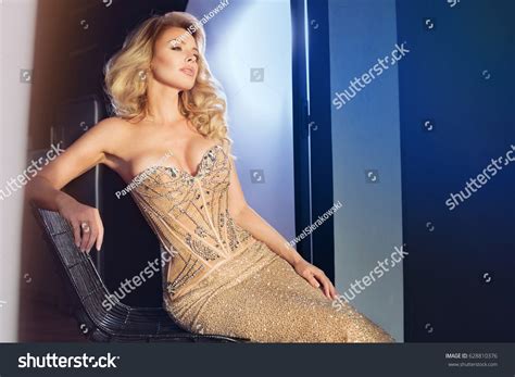 Sexy Elegant Blonde Caucasian Woman Posing Stock Photo 628810376 Shutterstock