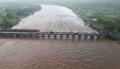 INDIA SALGONO A 26 LE VITTIME DEL CROLLO DEL PONTE A GOA In Terris