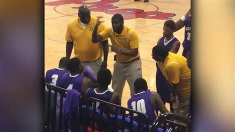 Basketball Coachs Sign Language Pep Talk Goes Viral Fox News