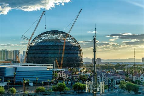 The Massive 2 3 Billion Sphere Circular Entertainment Complex In Las