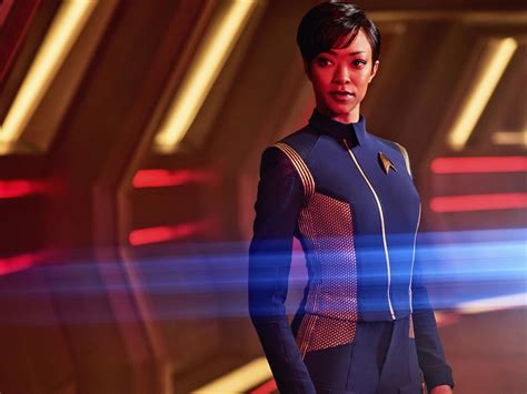 Star Trek Discovery Review One Sure Thing And A Lot Of Unknowns