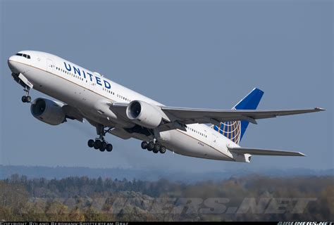 Boeing 777 222 Er United Airlines Aviation Photo 6220417