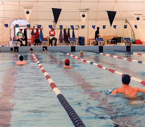 Riparte Tutti In Acqua Liceali A Lezione In Piscina