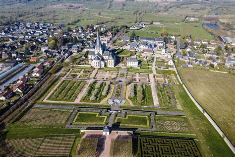 Le Parc De Cl Res Et L Abbaye Saint Georges De Boscherville Labellis S