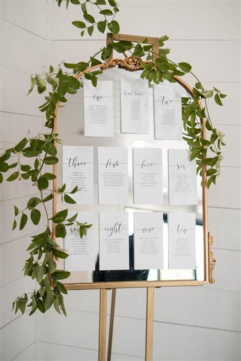 Wedding Mirror Seating Chart With Greenery Hochzeitstisch Hochzeit