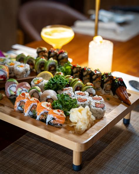 Issho izakaya &sushi | Lunch just got better 🍱 Dive into our Sushi Set
