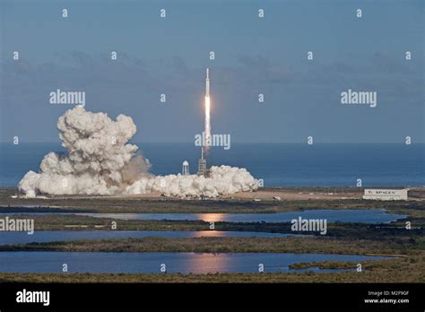 Spacex Falcon Heavy Banque De Photographies Et Dimages Haute