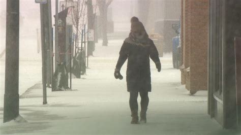 Saskatoon Snow And Cold Weather Prompts Exposure Warnings