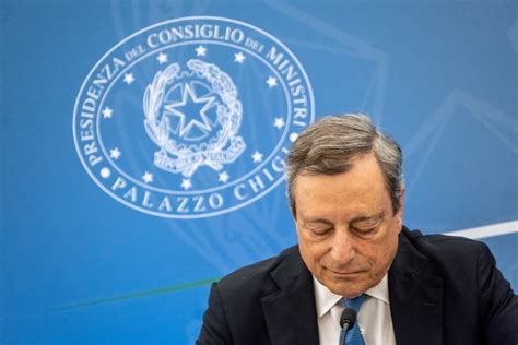 Draghi annuncia le dimissioni Mattarella le respinge Mercoledì il