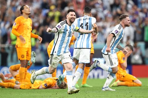 Argentina Withstands Late Netherlands Rally Wins Penalty Shootout In Wild World Cup Quarterfinal