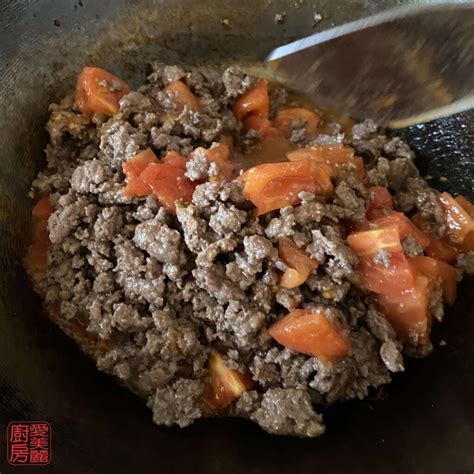 Tomato Egg And Beef On Rice 滑蛋蕃茄牛肉飯 Auntie Emily S Kitchen