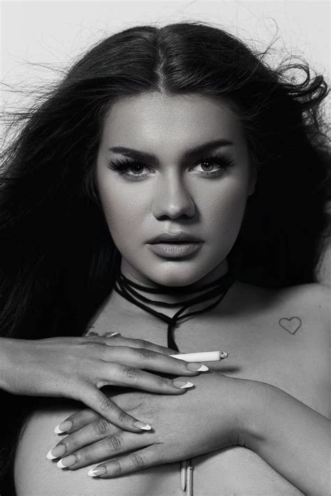 Laurabgfit - Laurabgfit added a new photo — in Miami, FL.