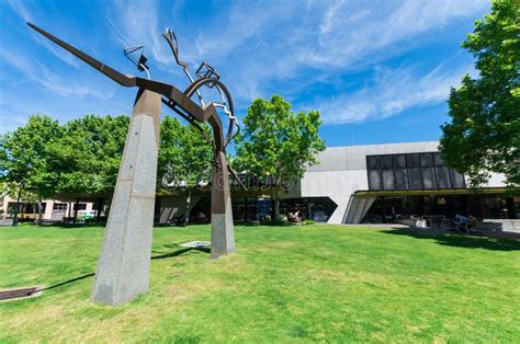 Bendigo Library in Central Bendigo is Part of Goldfields Libraries ...