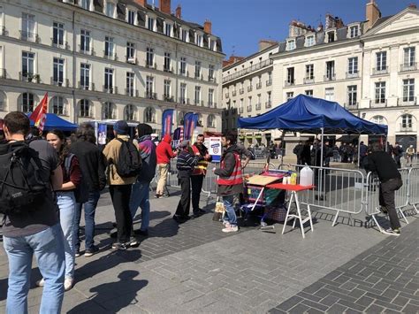 Comité daccueil et vent de fronde à Nantes le Service national