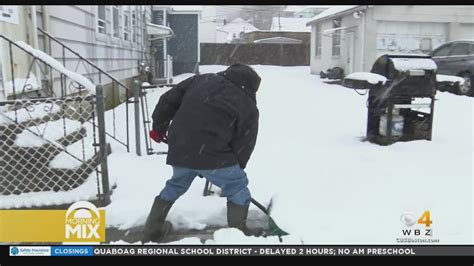 Shoveling Heavy Wet Snow Comes With Health And Safety Risks Youtube