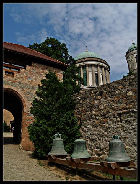 Esztergom castle by Csipesz on DeviantArt