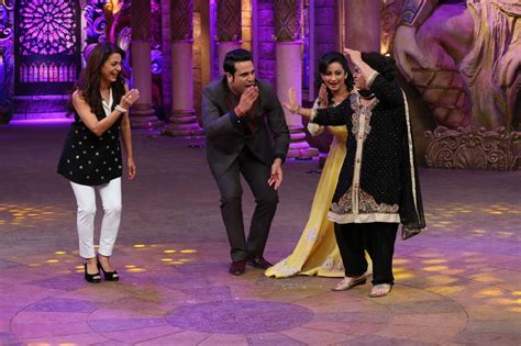 Comedy Nights Bachao Sneak Peek Get Ready For Juhi Chawla Divya