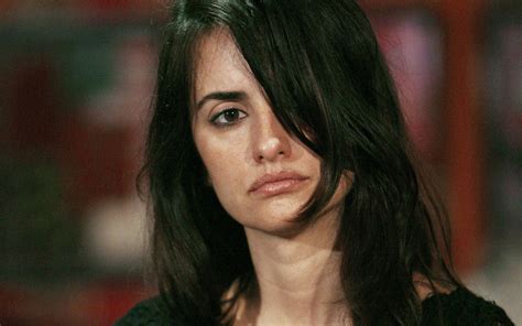 Penelope Cruz Natural Hair