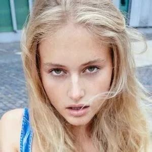 Zoe Helena Nude Photos Videos I Nudes Celeb Nudes