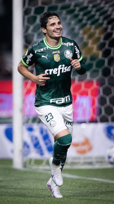 Raphael Veiga Em Palmeiras Fc Jogadores De Futebol Bonitos