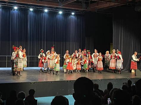 Pont à Mousson Spectacle annuel organisé par le groupe folklorique