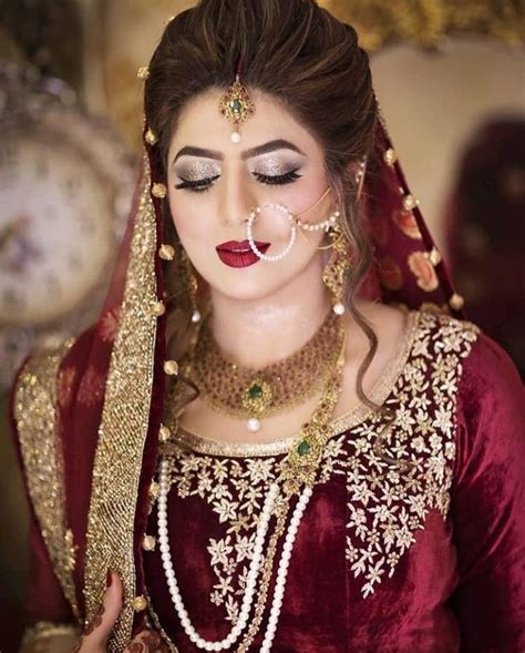 Pin By Zaib Khan On Dulhan Images Pakistani Bridal Makeup Bridal