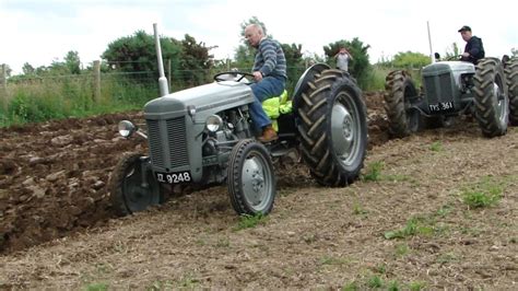 Ferguson Tractor Working Day - YouTube