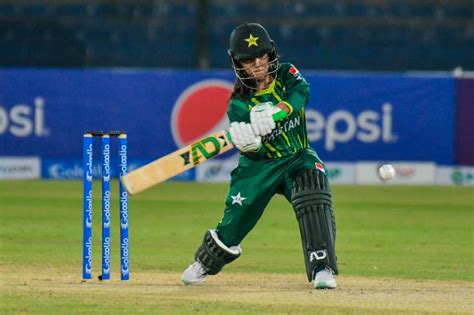 Pakvnz Pakistan Women Make History By Defeating New Zealand Muslims