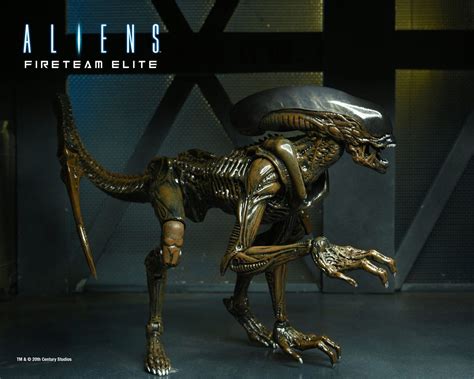 Neca Aliens Fireteam Elite Runner Alien 7″ Scale Action Figure Kapow