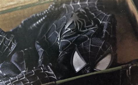 spider man   venom suit