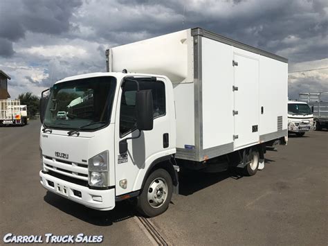 2008 Isuzu Npr 300 Medium Jtmd5052243 Just Trucks