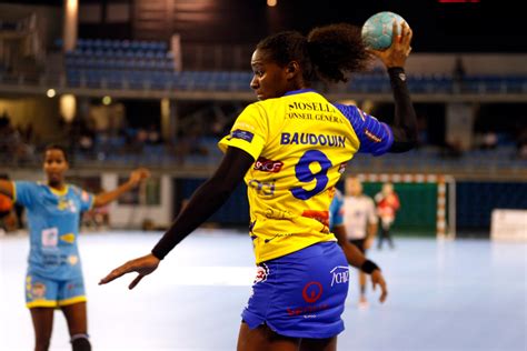 Bleues De L Hexagone Fini L Europe Pour Metz Ffhandball