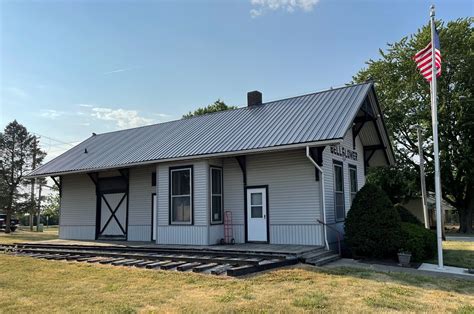 Old Illinois Central Railroad Depot Bellflower Illinois Flickr