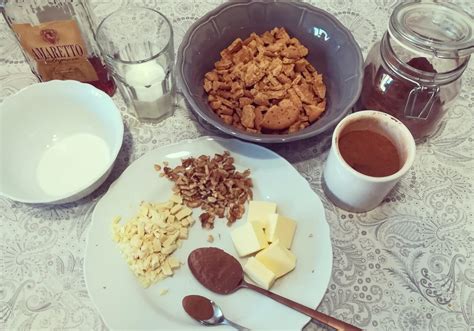 Salam De Biscuiti Cu Ciocolata Alba Si Amaretto Icooking Pentru