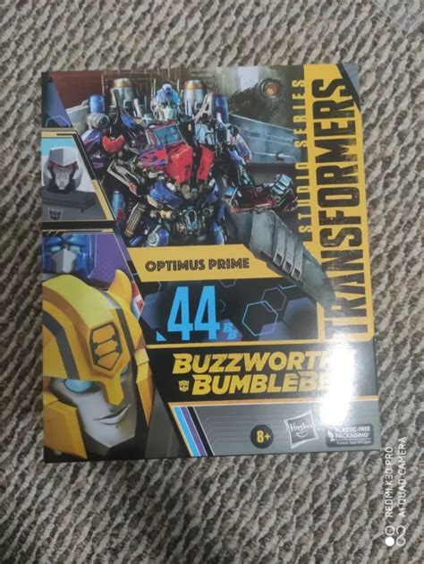 TRANSFORMERS STUDIO SERIES Ss 44 Bb Buzzworthy Bumblebee Optimus Prime