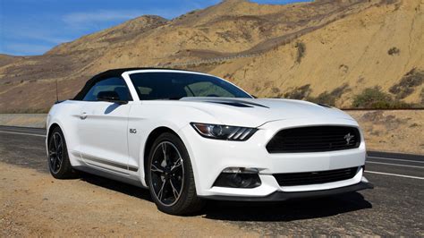 California Cruisin’ in a Convertible Mustang GT California Special – WHEELS.ca