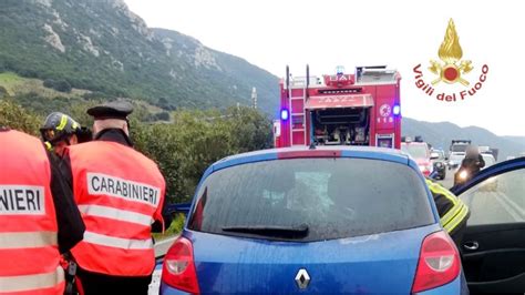 Incidente Mortale Perdono La Vita Due Giovani