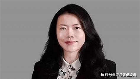 她是中国最美女富豪，她坐拥54万亩地，日赚7亿身价1869亿杨惠妍爸爸公司