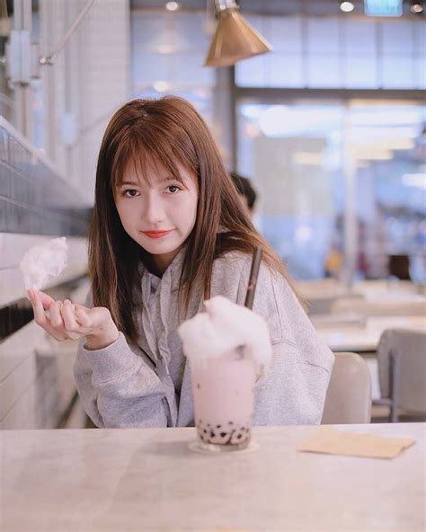 Sinesyn Hot girl Thái Lan xinh đẹp với vòng eo con kiến