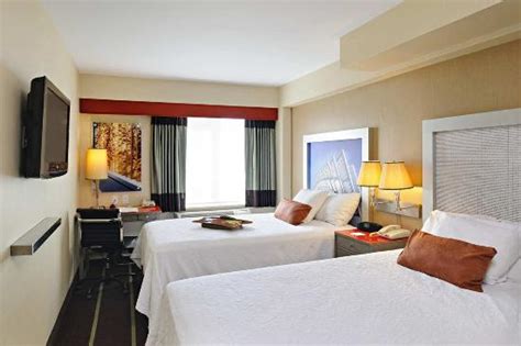 Hampton Inn Manhattan - Madison Square Garden (New York, NY): What to Know BEFORE You Bring Your ...