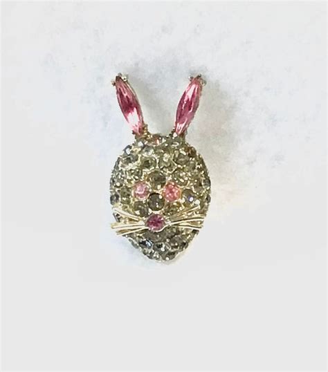 Vintage Bunny Head Brooch Gem