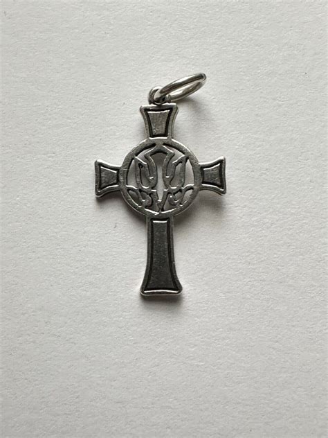 Retired James Avery Descending Dove Cross Pendant Ste Gem