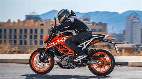 All New Ktm Duke Dinobatkan Sebagai Motor Terbaik Berita Otosia