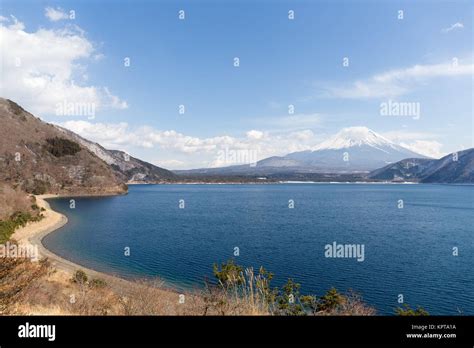 Mountain Fuji and lake Stock Photo - Alamy