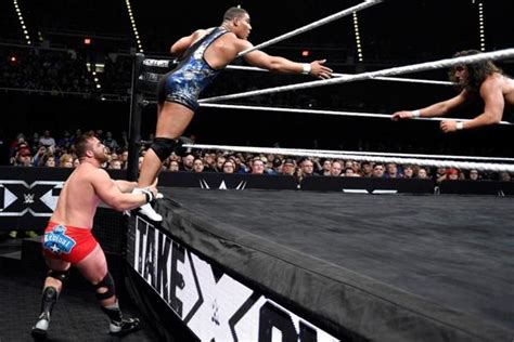 WWE NXT TakeOver Dallas 10 Awesome Moments Page 5