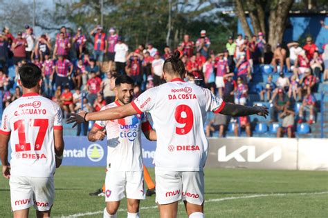 Versus Carlos Jara Saguier Este Equipo Va De Menos A M S